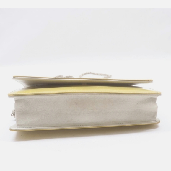 CHANEL Yellow Patent Leather Wallet on Chain - Picture 4 of 10